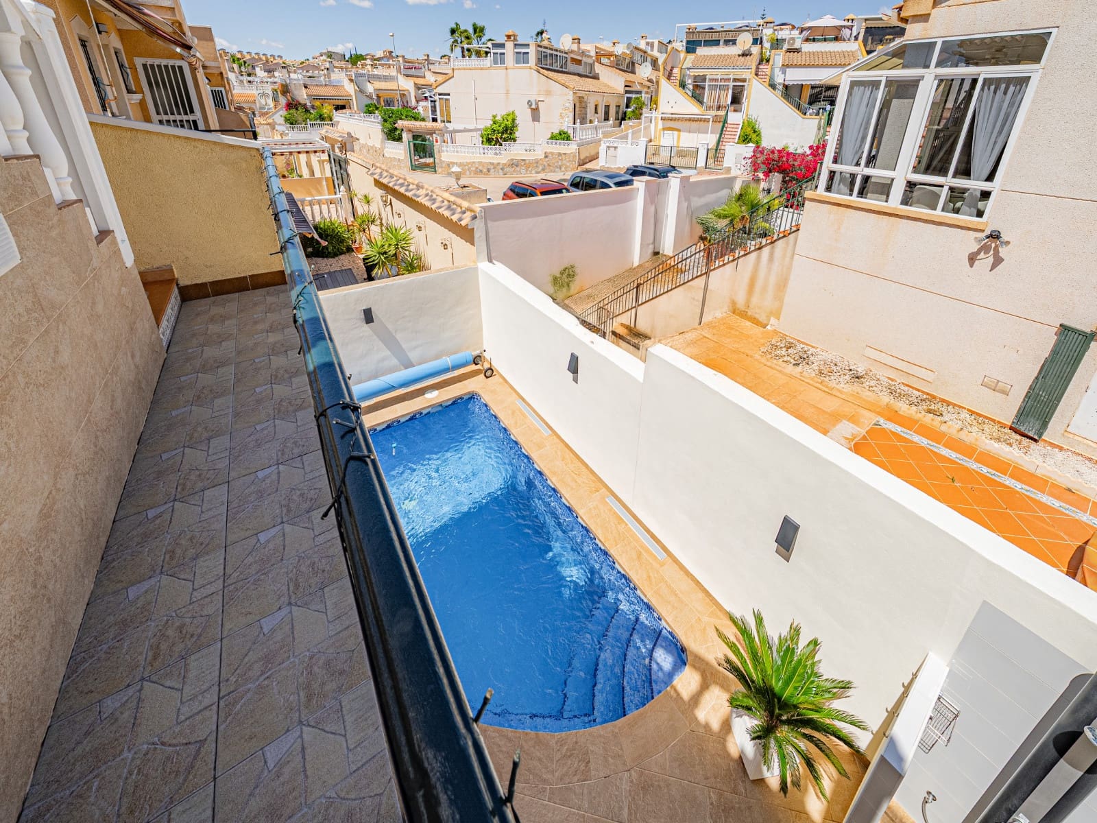 4 bedroom Villa for sale in Villamartin with pool - € 379,000 (Ref: 9105216)