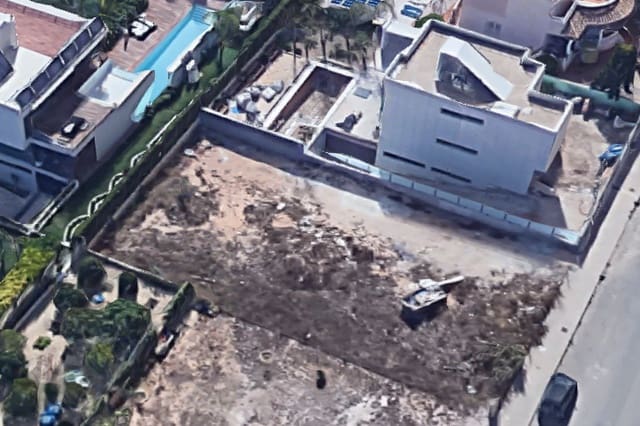 Ubebygd land til salgs i La Zenia, Orihuela - € 470 000 (Ref: 9105224)
