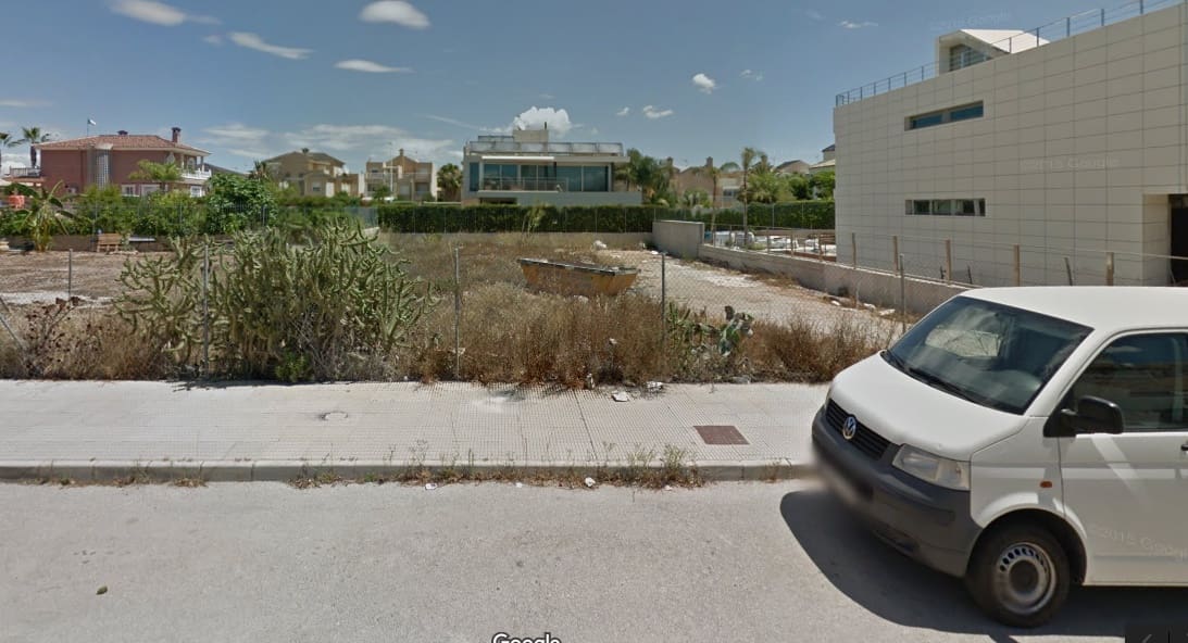 Grunde uden byggetilladelser til salg i La Zenia - € 470.000 (Ref: 9105224)