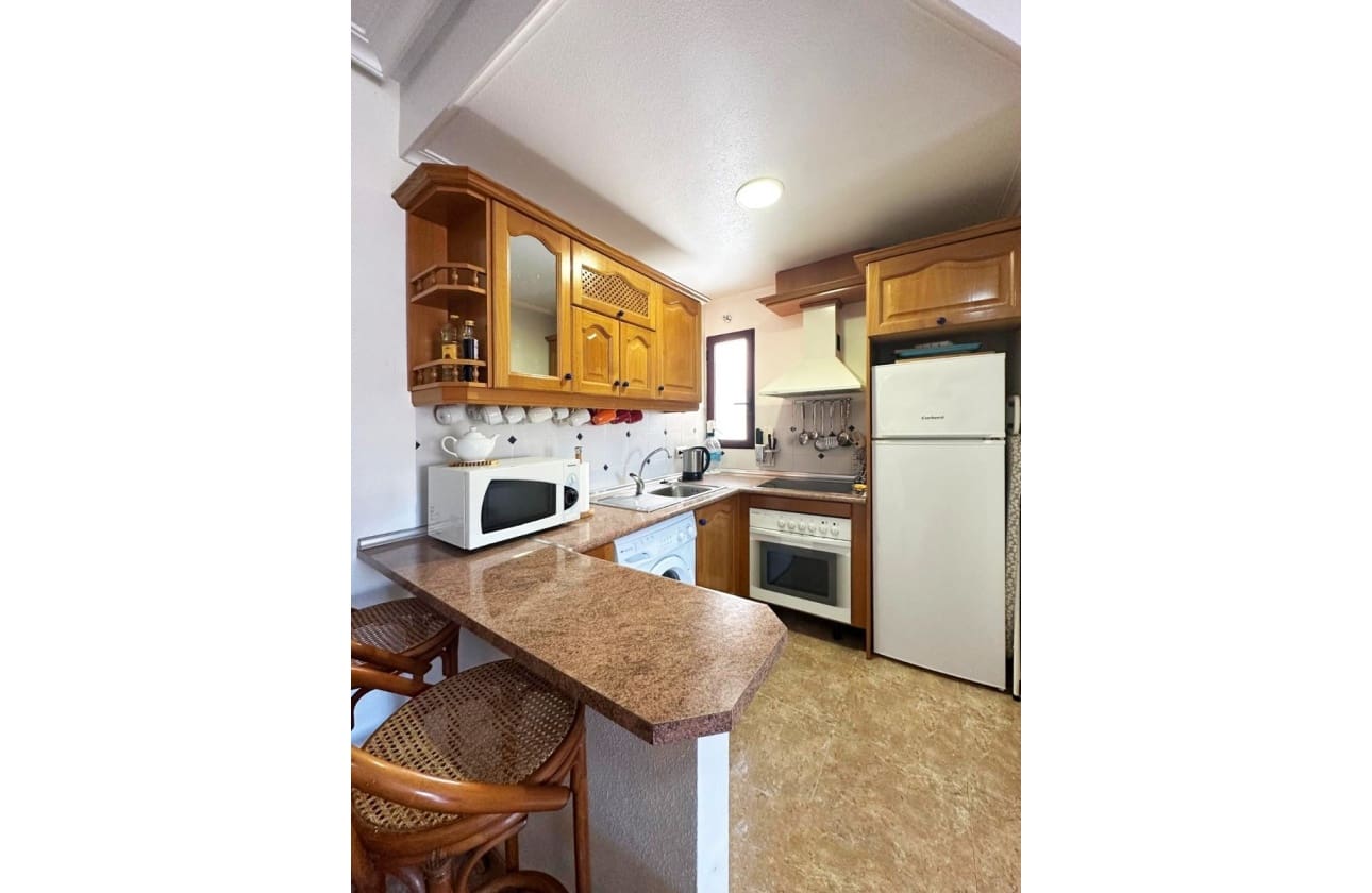 2 bedroom Apartment for sale in Orihuela Costa with pool - € 186,000 (Ref: 9115222)