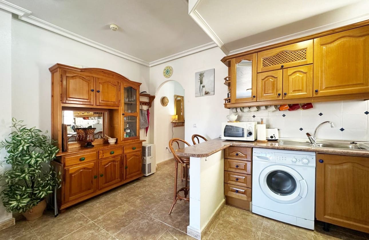 2 bedroom Apartment for sale in Orihuela Costa with pool - € 186,000 (Ref: 9115222)