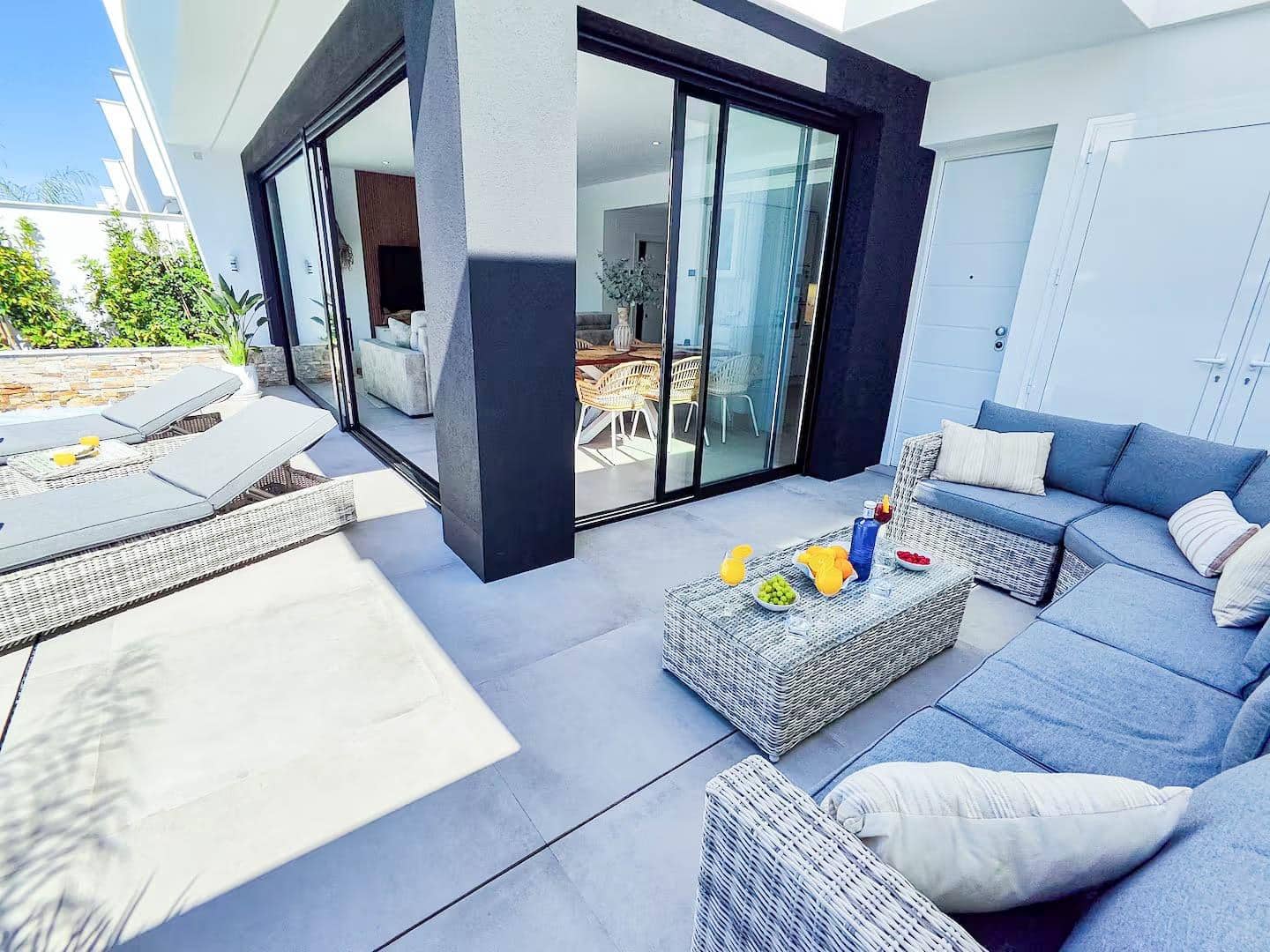 3 soveværelse Rækkehus til salg i Santiago de la Ribera med swimmingpool garage - € 735.000 (Ref: 9115223)