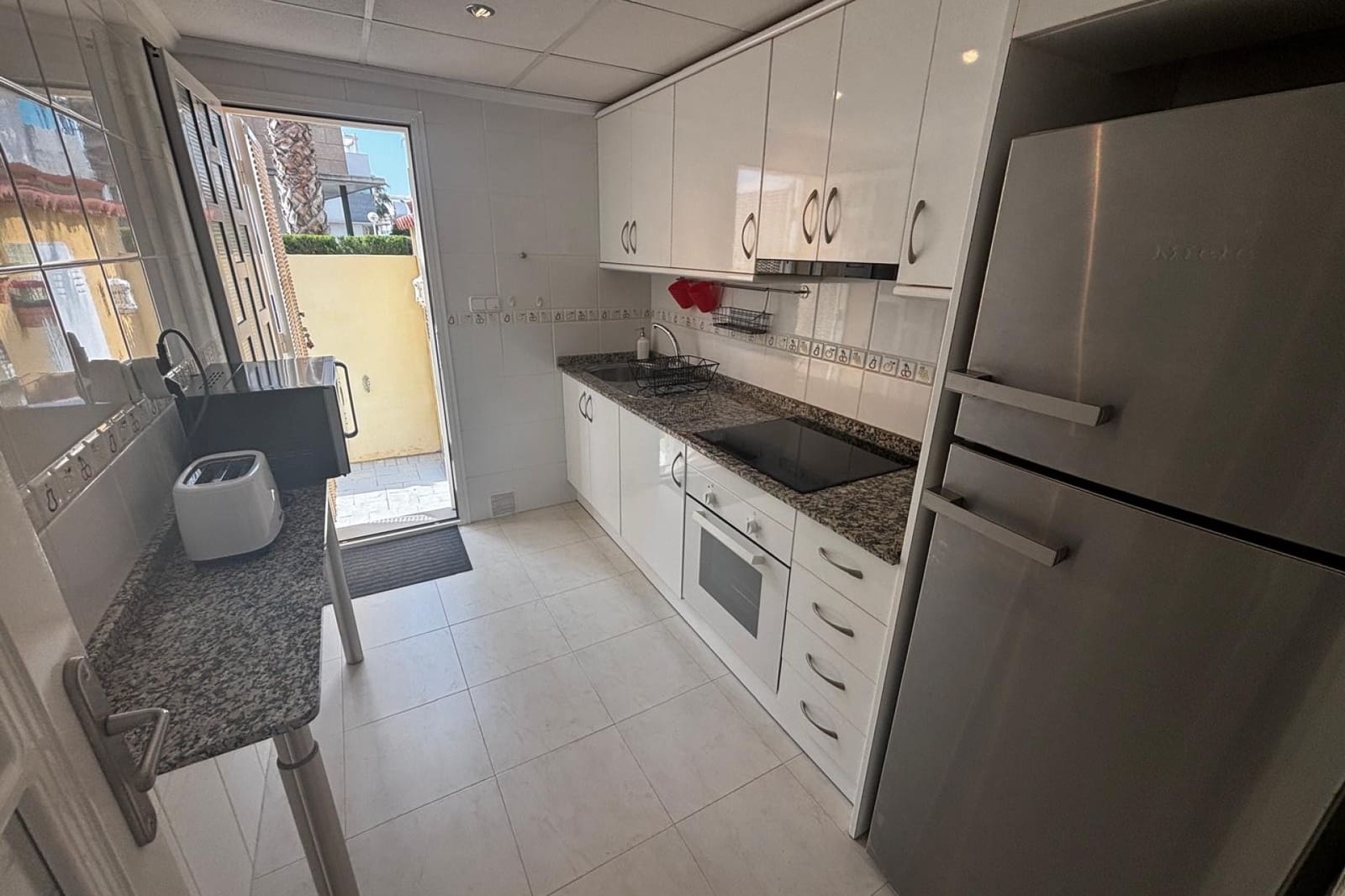 2 makuuhuone Paritalo myytävänä paikassa Ciudad Quesada mukana uima-altaan 
autotalli - 239 995 € (Ref: 9125825)