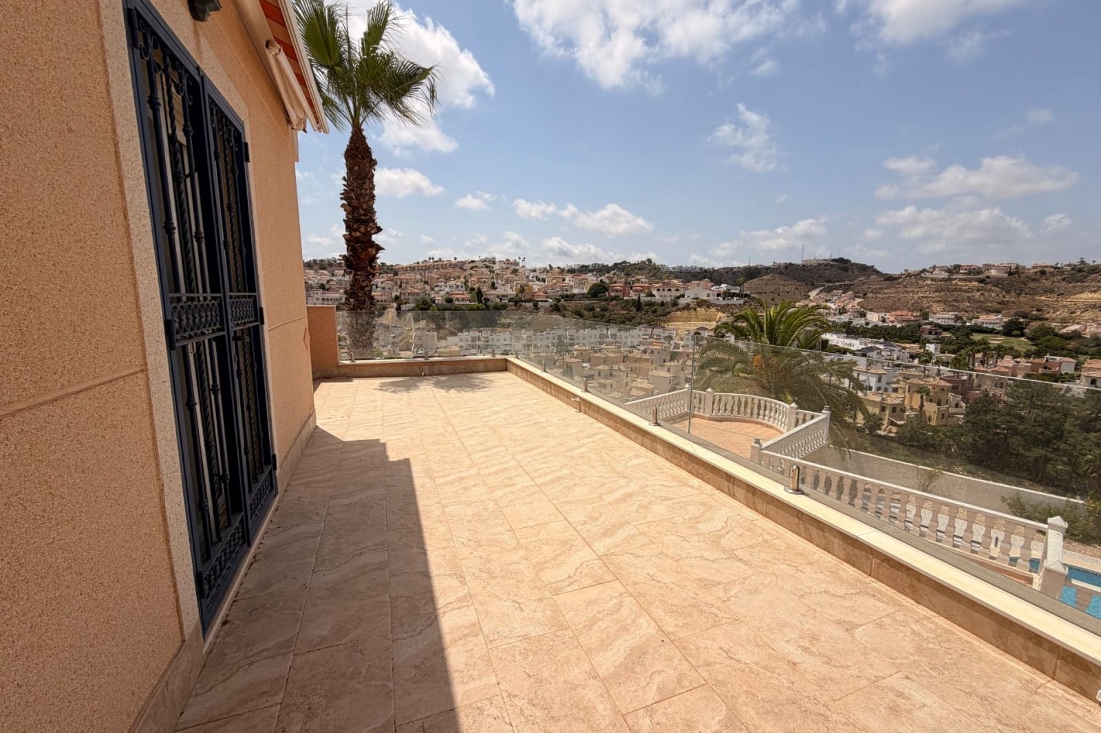 5 bedroom Villa for sale in Ciudad Quesada with pool - € 647,000 (Ref: 9146443)