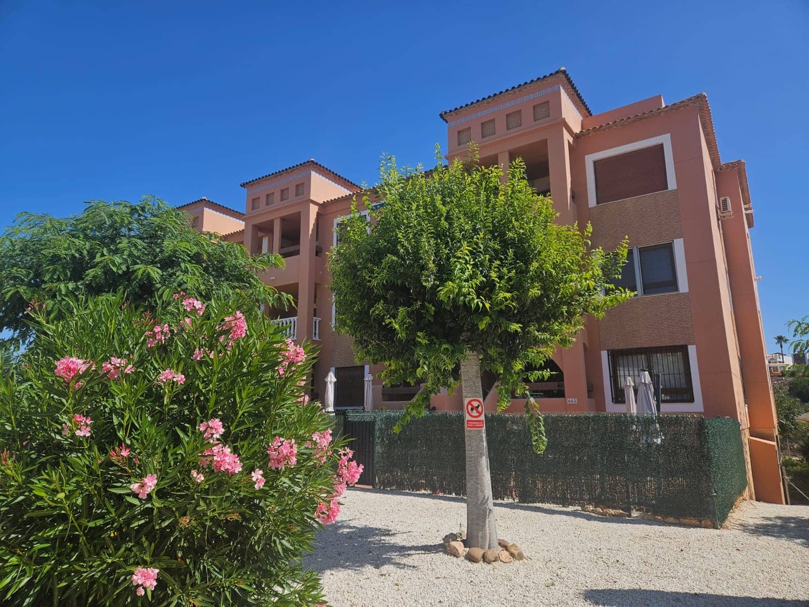 2 bedroom Apartment for sale in Villamartin with pool - € 179,999 (Ref: 9194827)