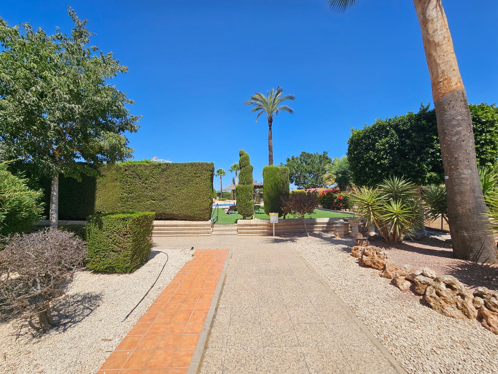 2 bedroom Apartment for sale in Villamartin with pool - € 179,999 (Ref: 9194827)