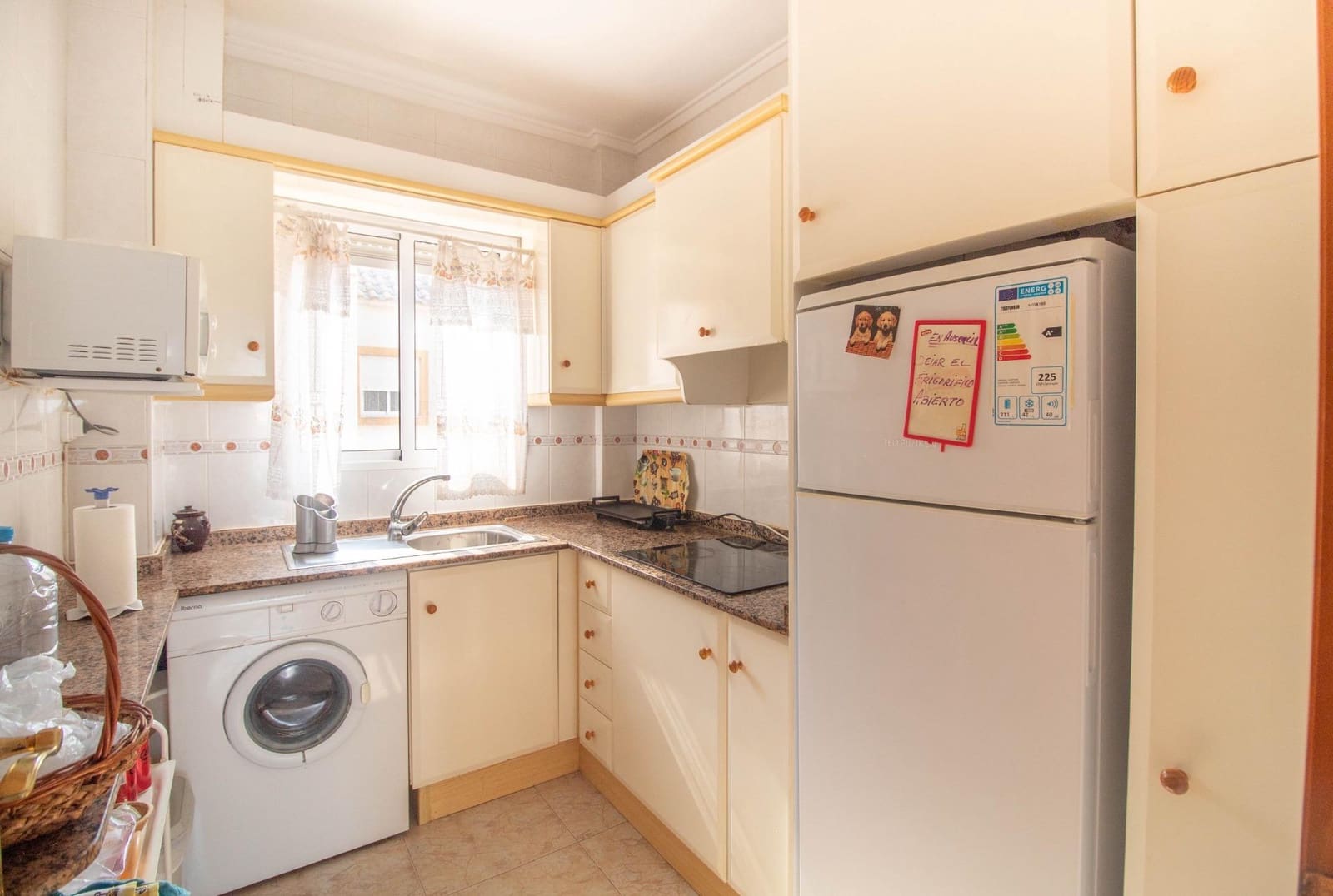 2 chambre Penthouse à vendre à Torrevieja avec piscine - 139 900 € (Ref: 9194830)