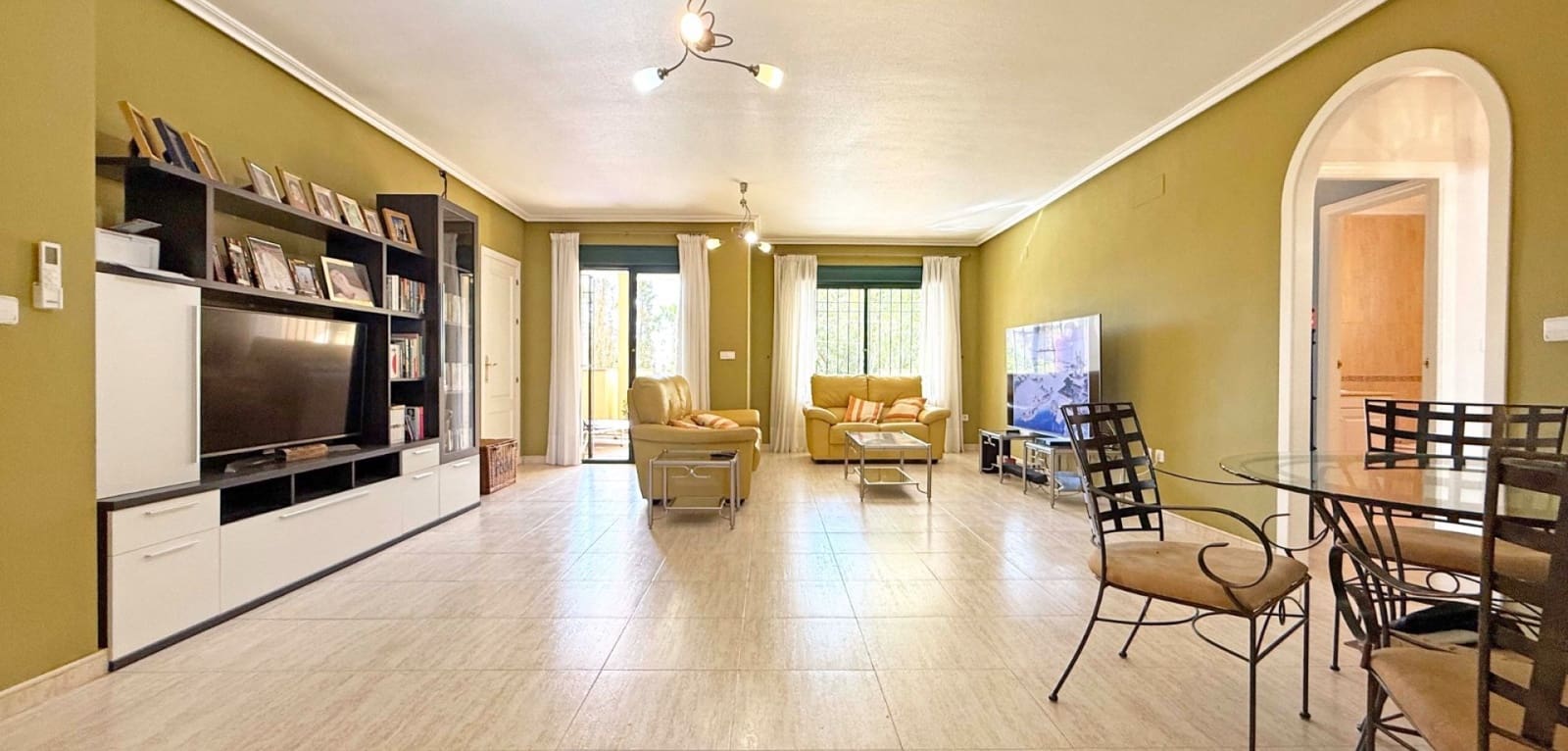 2 soveværelse Lejlighed til salg i Orihuela Costa med swimmingpool - € 215.000 (Ref: 9205409)