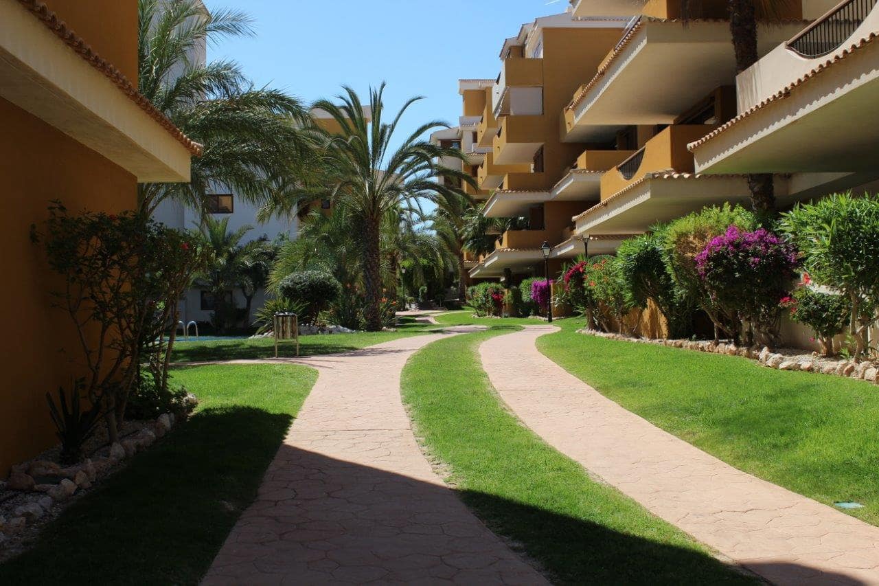 2 bedroom Apartment for sale in Punta Prima with pool - € 330,000 (Ref: 9218996)