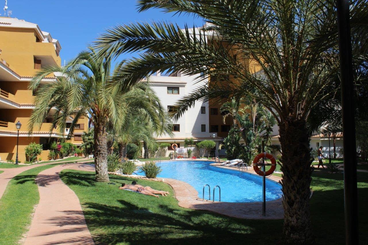 2 bedroom Apartment for sale in Punta Prima with pool - € 330,000 (Ref: 9218996)