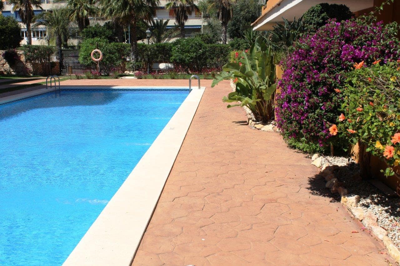 2 bedroom Apartment for sale in Punta Prima with pool - € 330,000 (Ref: 9218996)