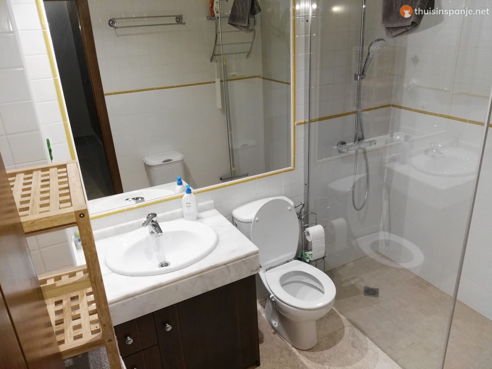 2 bedroom Apartment for sale in Punta Prima with pool - € 330,000 (Ref: 9218996)