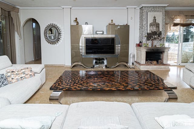 5 soverom Villa til salgs i Cañada del Molino, Torrevieja med svømmebasseng - € 1 170 000 (Ref: 9218997)