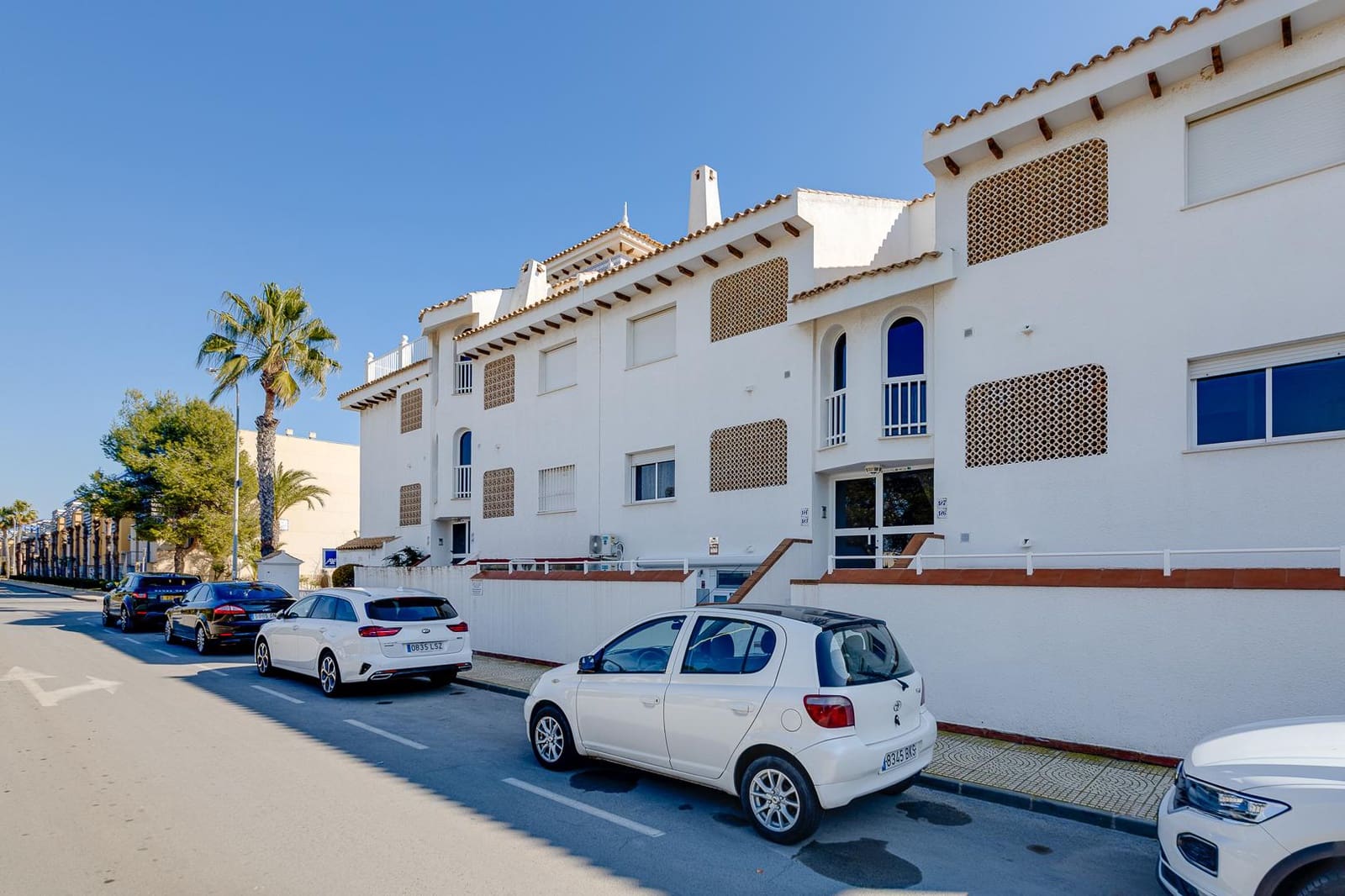 2 slaapkamer Appartement te koop in Orihuela Costa met zwembad - € 285.000 (Ref: 9235017)