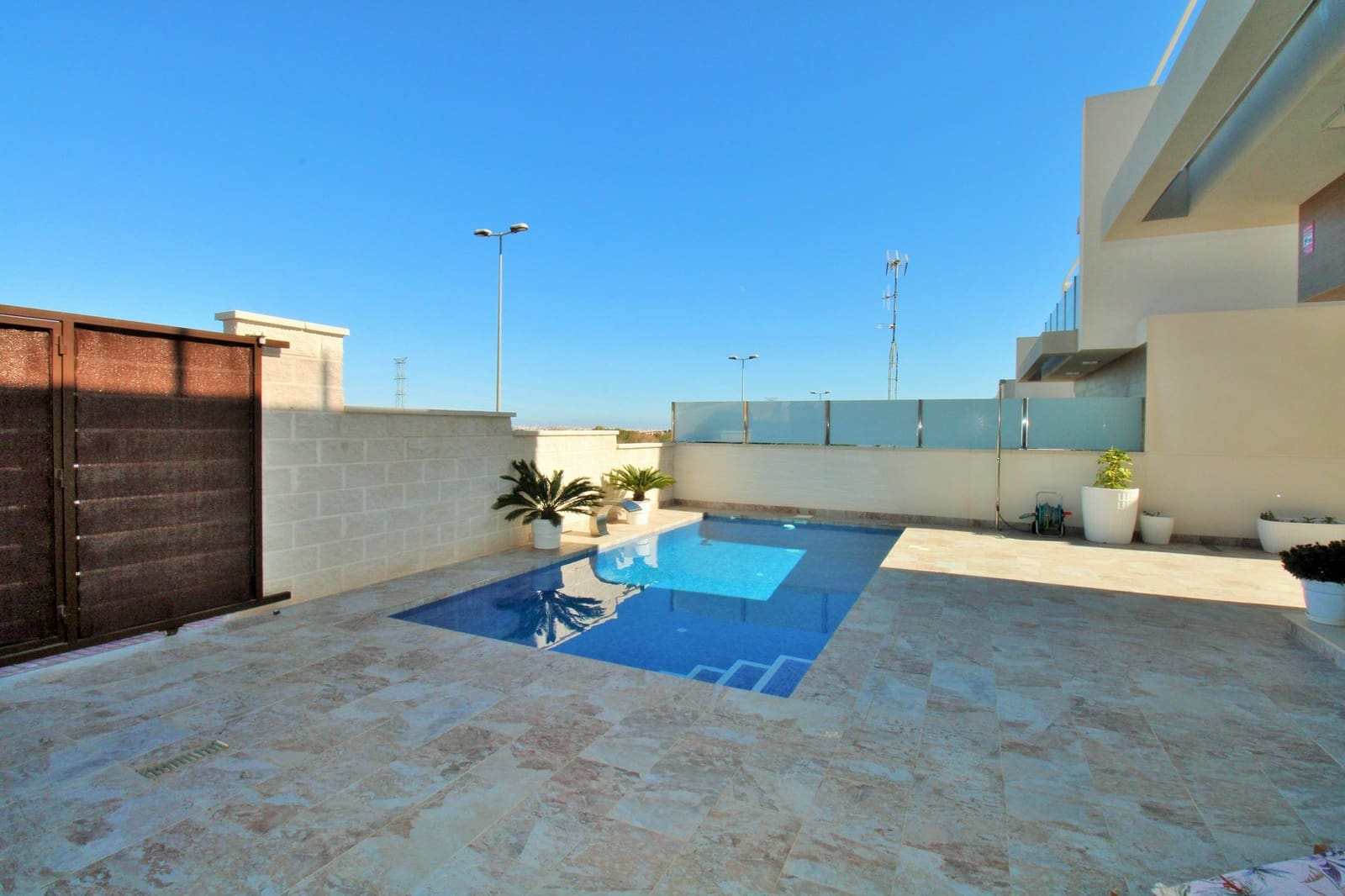 3 bedroom Villa for sale in Villamartin with pool - € 448,000 (Ref: 9254016)