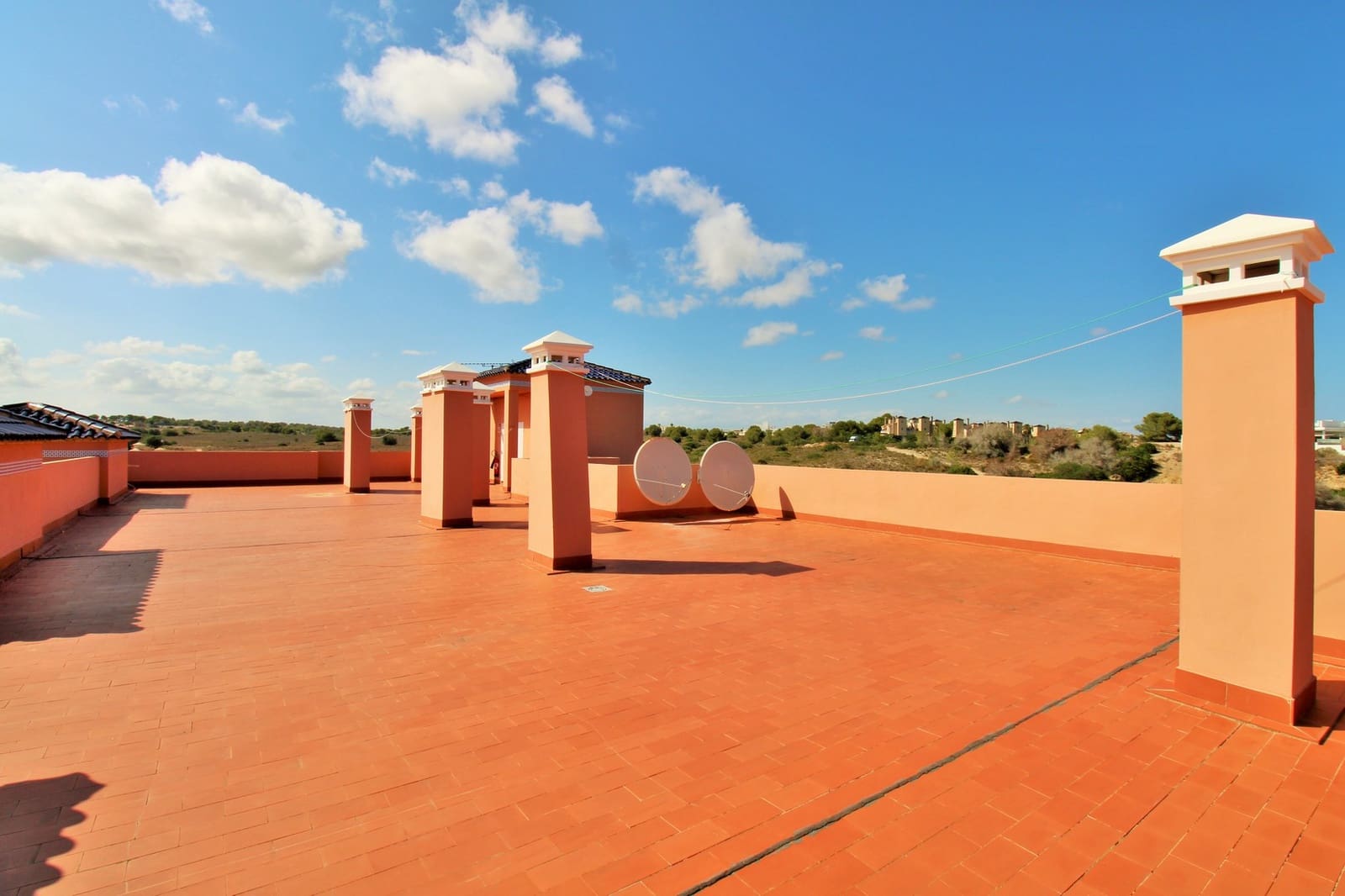 2 bedroom Apartment for sale in Villamartin with pool - € 179,999 (Ref: 9254017)