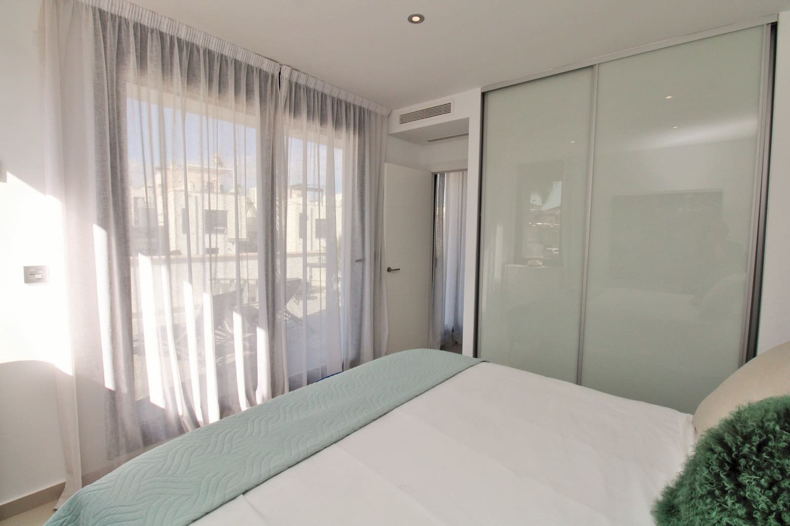 3 bedroom Villa for sale in Villamartin with pool - € 405,000 (Ref: 9254023)