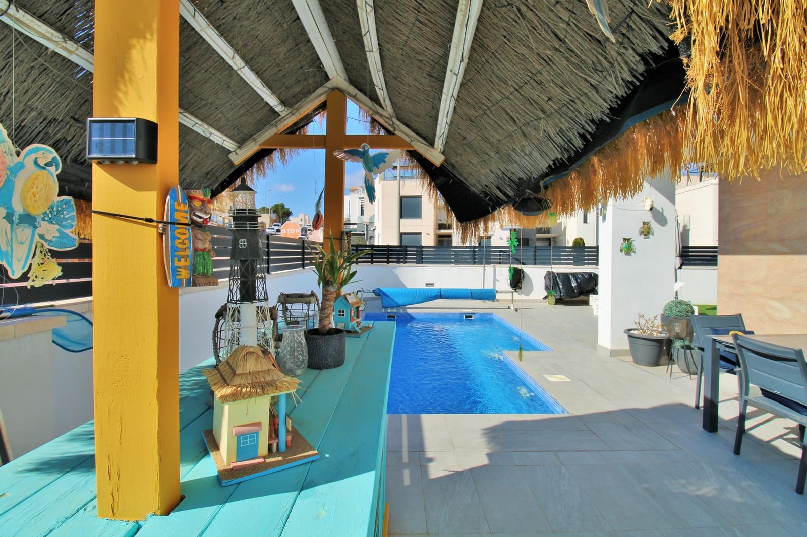 3 bedroom Villa for sale in Villamartin with pool - € 405,000 (Ref: 9254023)