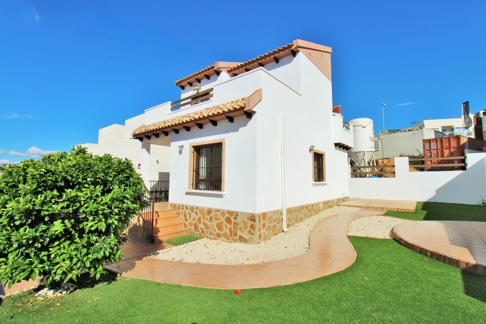 3 bedroom Villa for sale in Villamartin with pool - € 274,000 (Ref: 9254024)