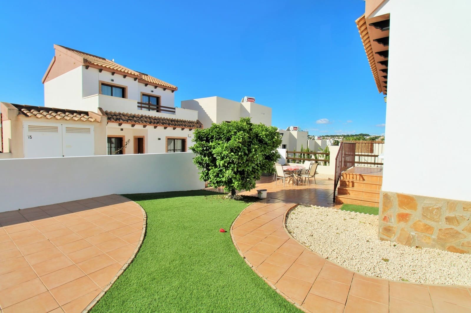 3 bedroom Villa for sale in Villamartin with pool - € 274,000 (Ref: 9254024)