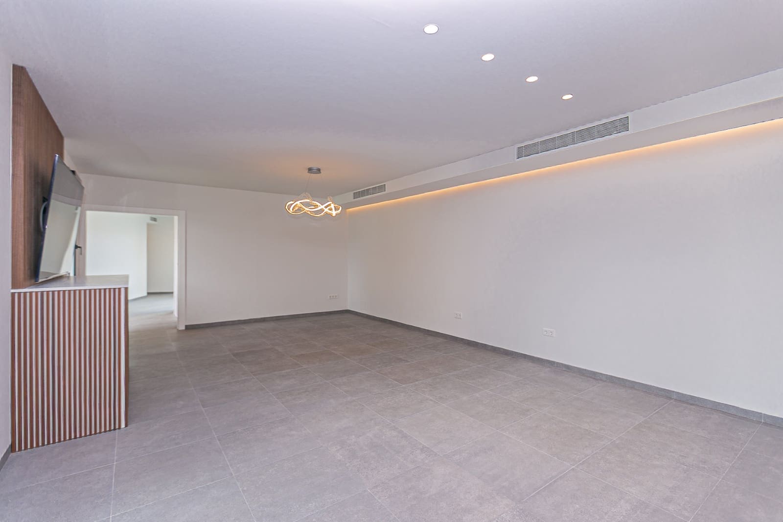 5 soveværelse Villa til salg i San Pedro del Pinatar med swimmingpool garage - € 1.300.000 (Ref: 9306901)