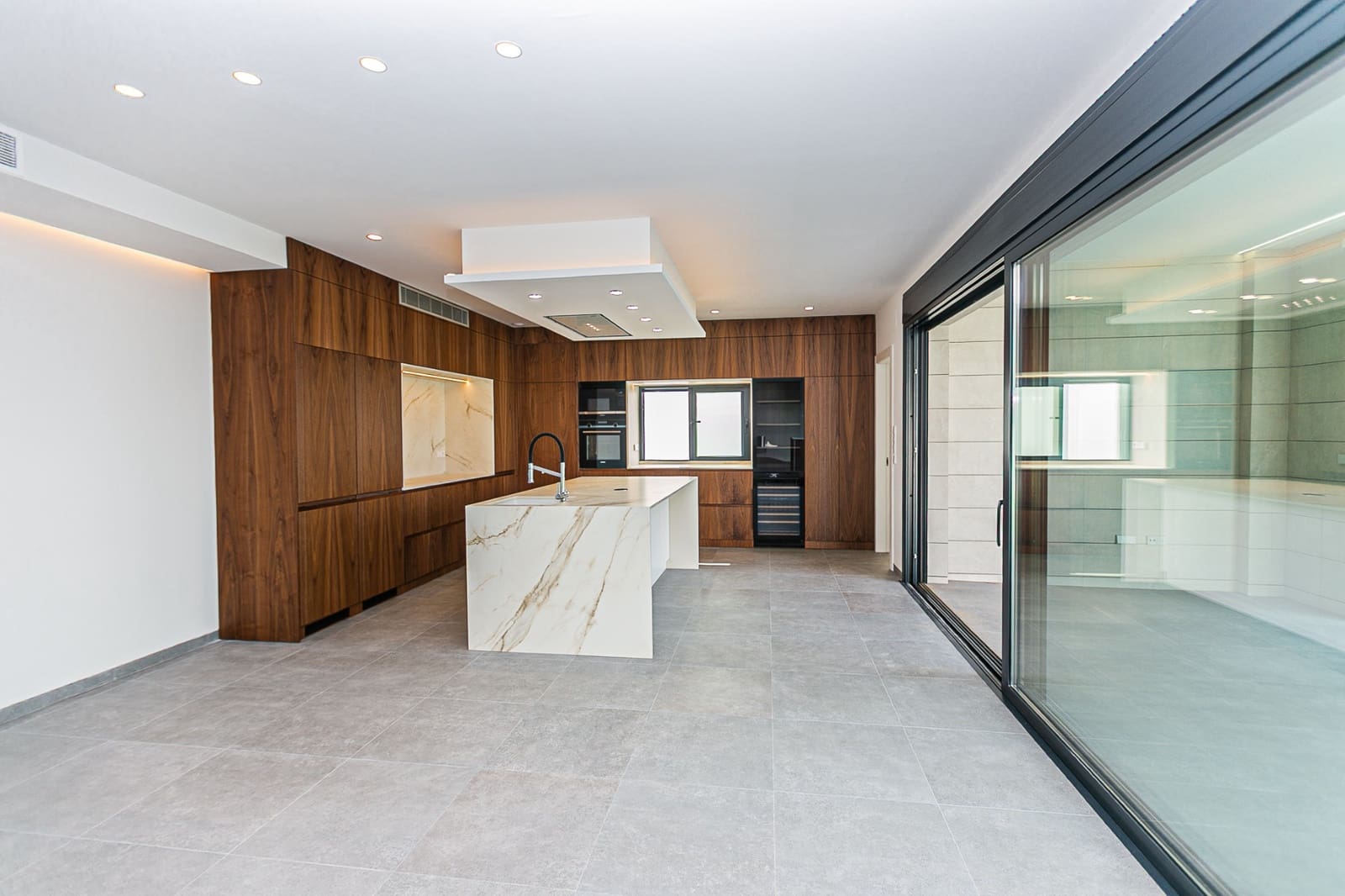 5 soveværelse Villa til salg i San Pedro del Pinatar med swimmingpool garage - € 1.300.000 (Ref: 9306901)