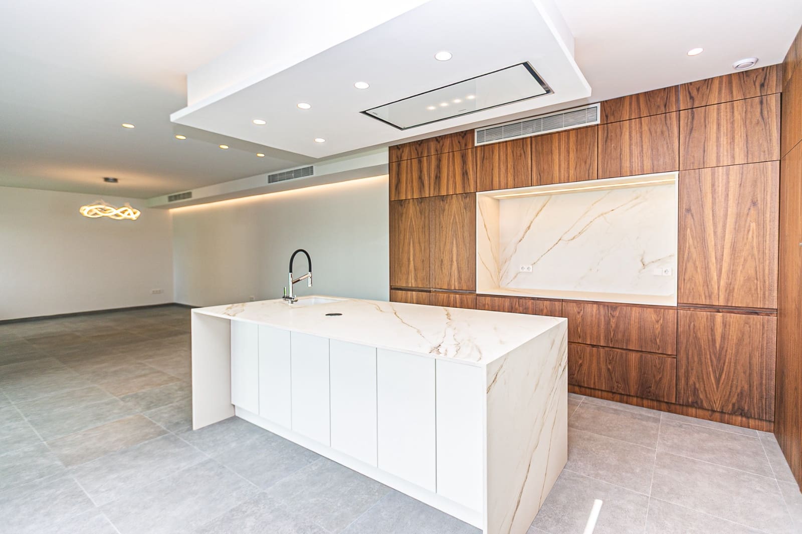 5 soveværelse Villa til salg i San Pedro del Pinatar med swimmingpool garage - € 1.300.000 (Ref: 9306901)