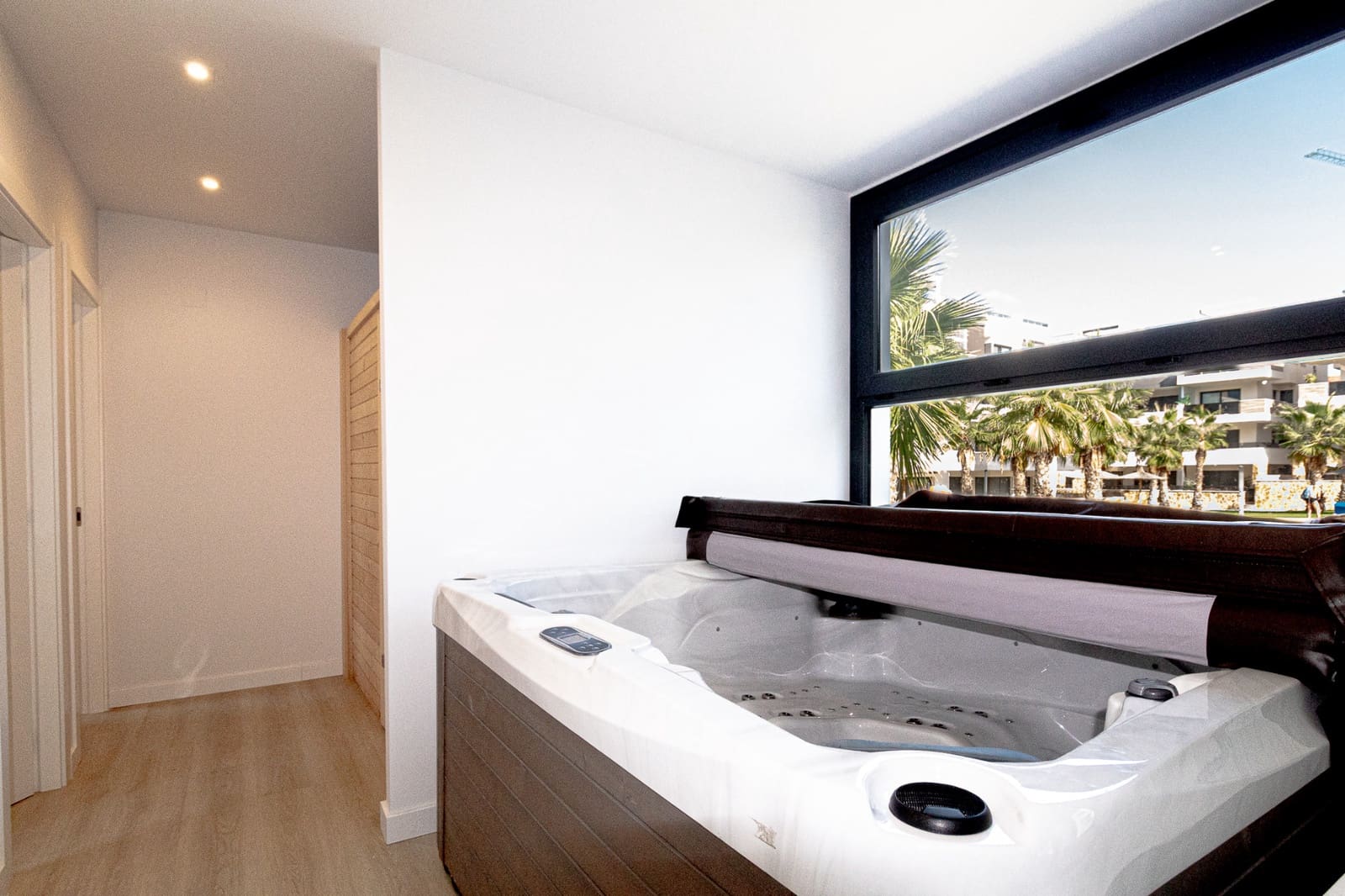 2 bedroom Apartment for sale in Los Altos with pool garage - € 299,900 (Ref: 9311879)