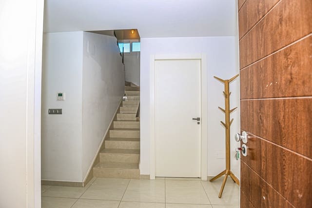 3 bedroom Villa for sale in Ciudad Quesada, Rojales with pool - € 550,000 (Ref: 9311882)