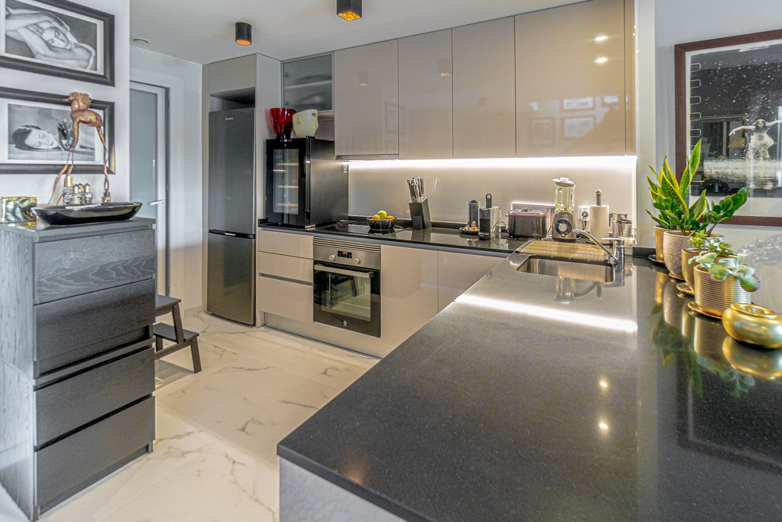 2 soveværelse Penthouse til salg i Playa Flamenca med swimmingpool garage - € 495.000 (Ref: 9325354)