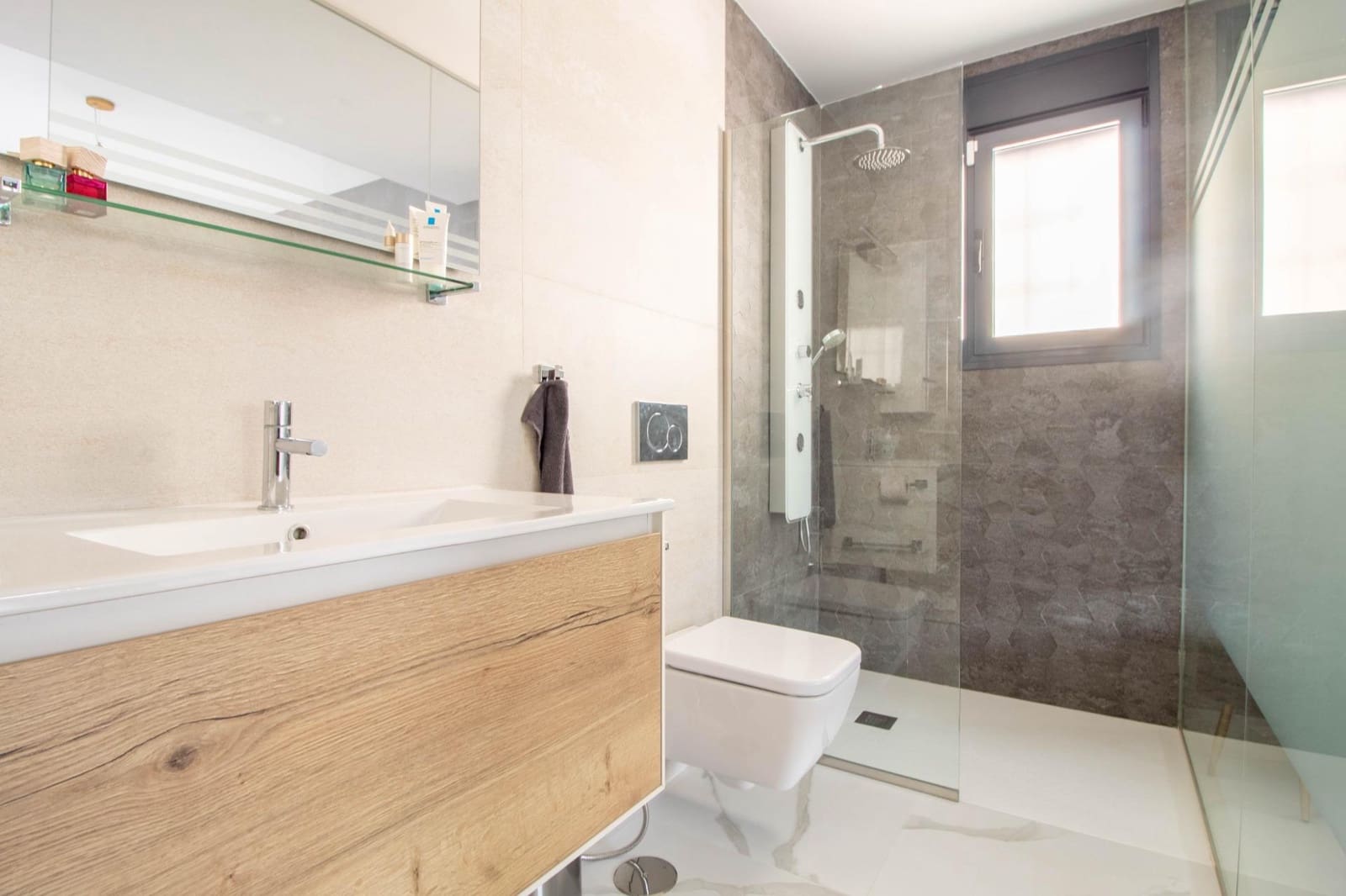 Apartamento de 2 habitaciones en San Miguel de Salinas en venta con piscina - 350.000 € (Ref: 9343682)