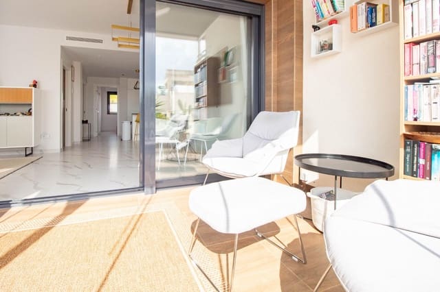 Apartamento de 2 habitaciones en San Miguel de Salinas en venta con piscina - 350.000 € (Ref: 9343682)