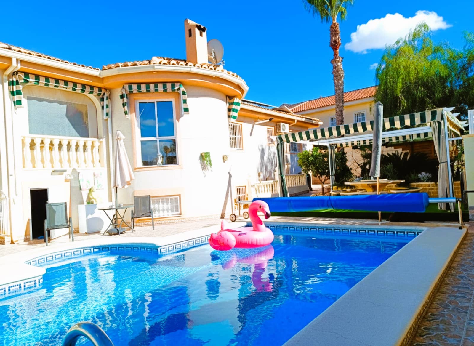 5 bedroom Villa for sale in Benijofar with pool garage - € 498,000 (Ref: 9343685)