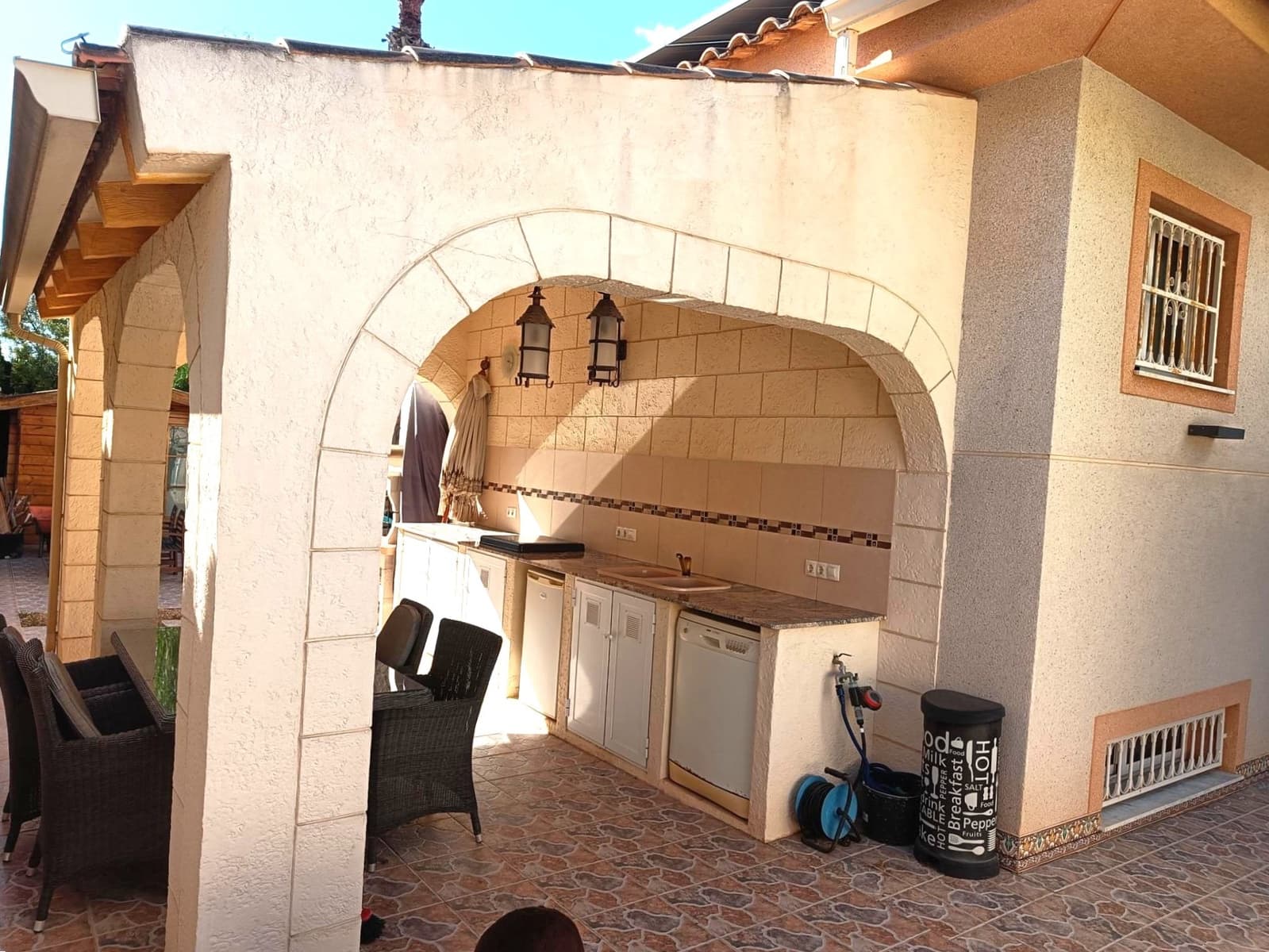 5 bedroom Villa for sale in Benijofar with pool garage - € 498,000 (Ref: 9343685)