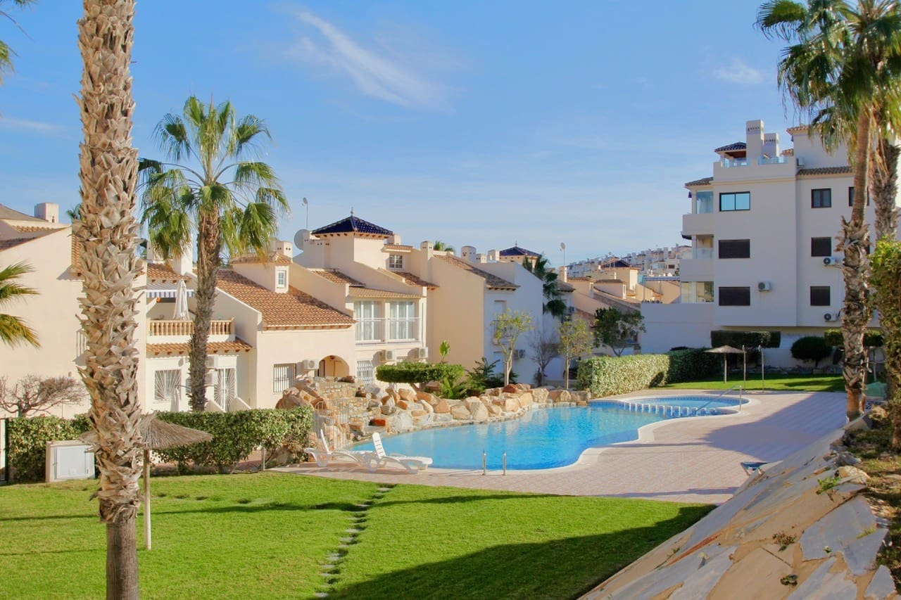 Apartamento de 3 habitaciones en Orihuela Costa en venta con piscina - 235.000 € (Ref: 9345611)