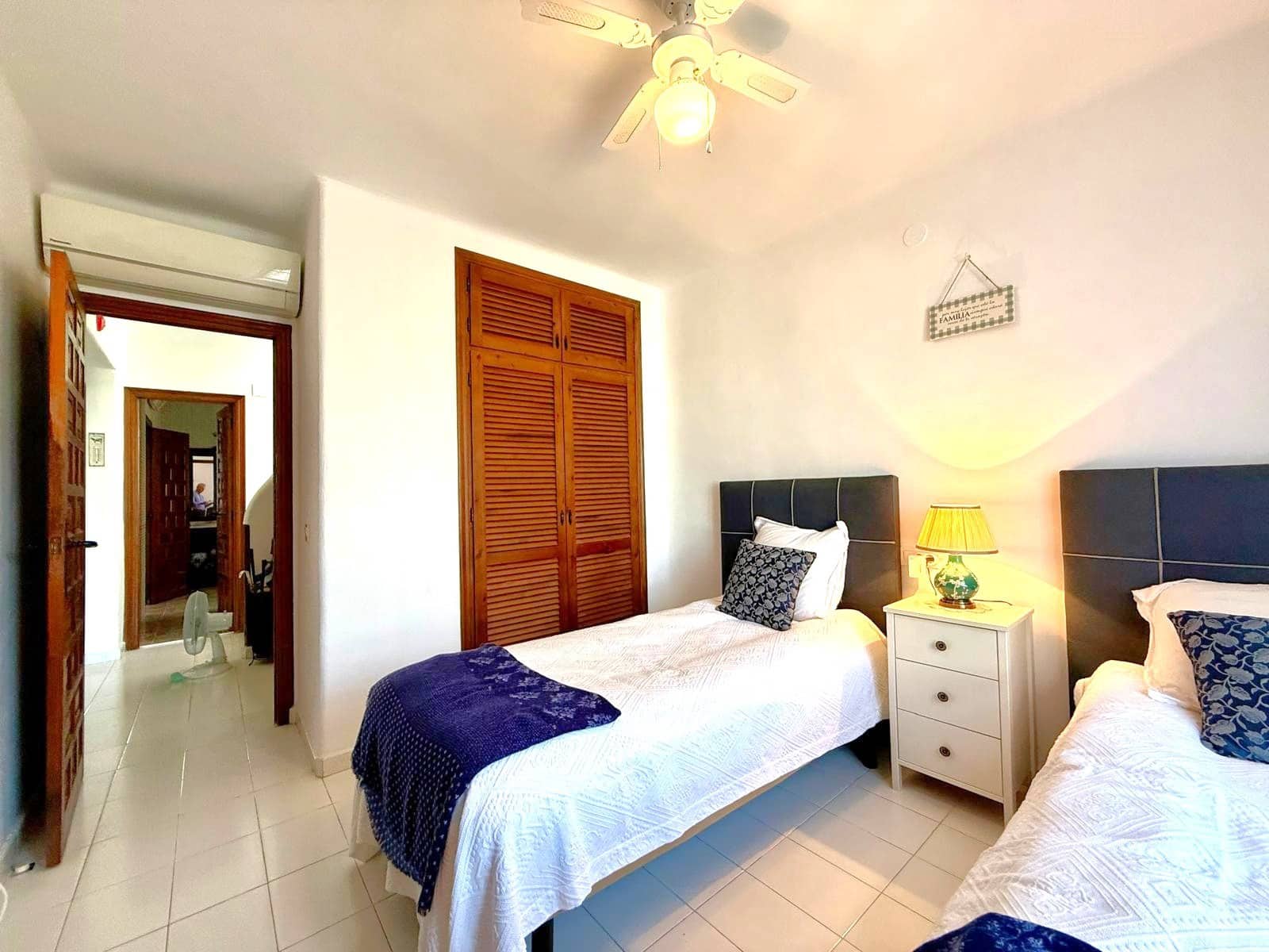 3 bedroom Villa for sale in Villamartin with pool - € 449,000 (Ref: 9360352)