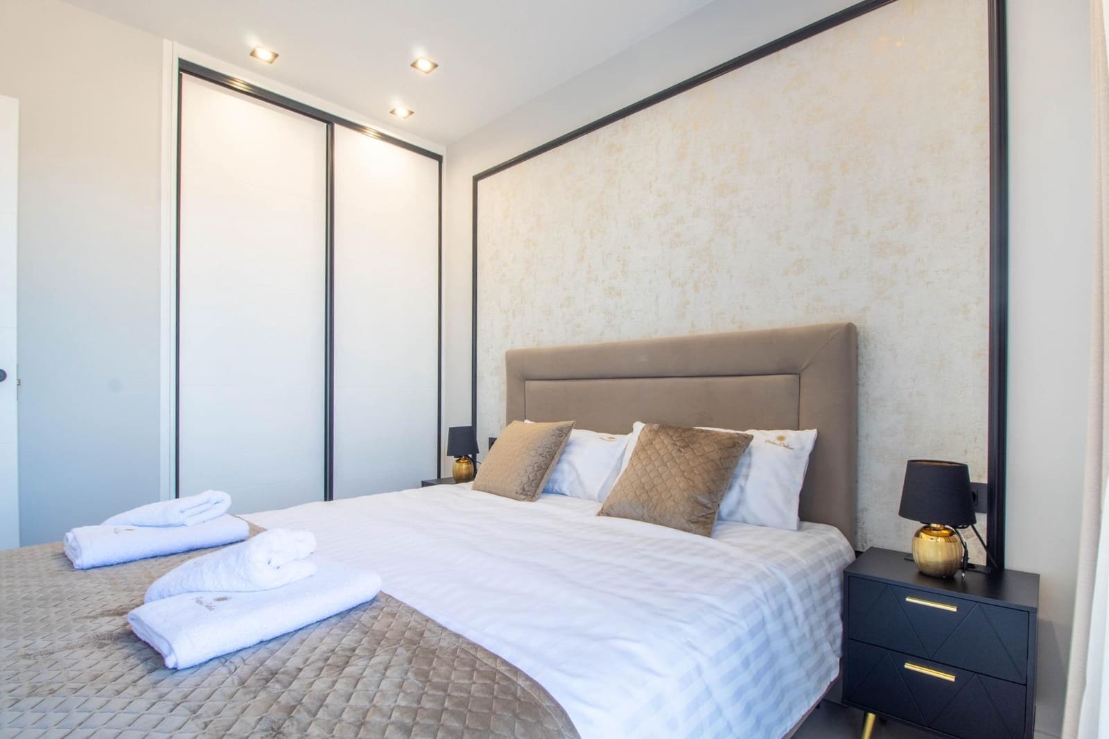 Apartamento de 3 habitaciones en Orihuela Costa en venta con piscina - 395.000 € (Ref: 9360356)