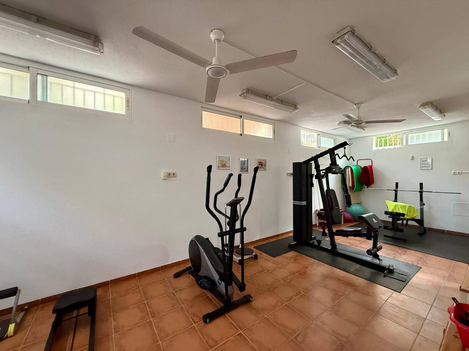 3 quarto Penthouse para venda em Orihuela Costa com piscina - 245 000 € (Ref: 9360360)