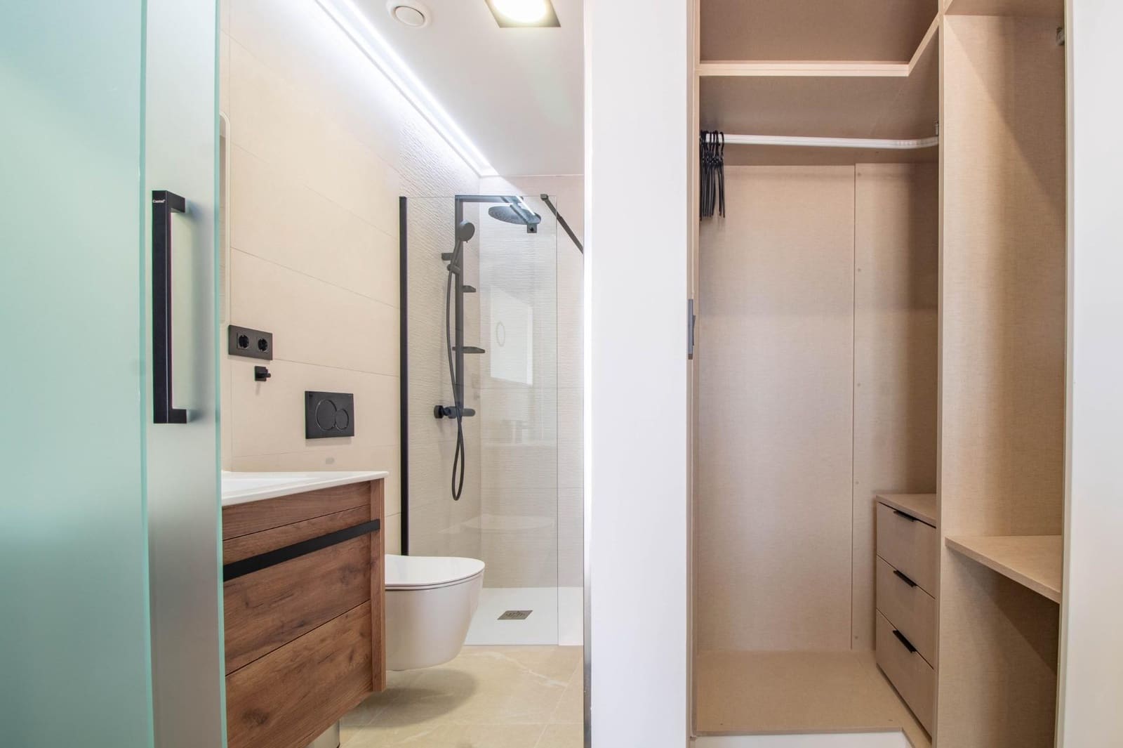 Apartamento de 2 habitaciones en Orihuela Costa en venta con piscina - 385.000 € (Ref: 9360363)