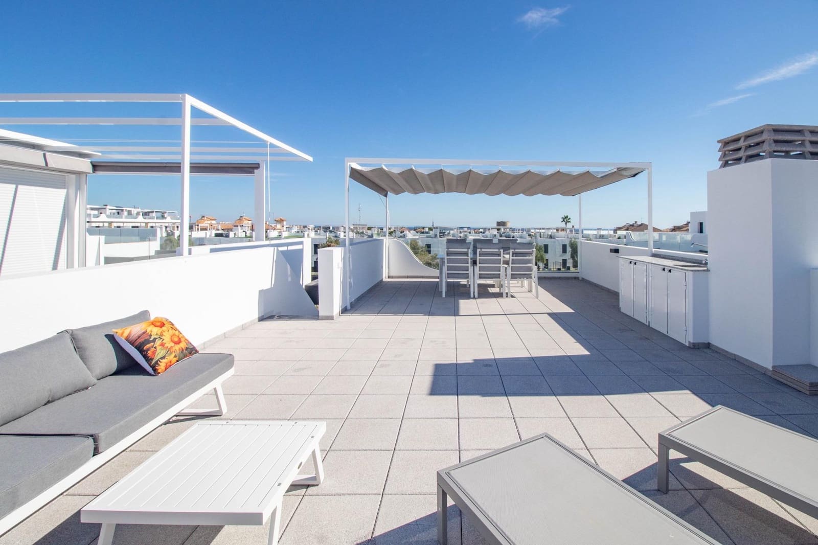 Apartamento de 2 habitaciones en Orihuela Costa en venta con piscina - 385.000 € (Ref: 9360363)