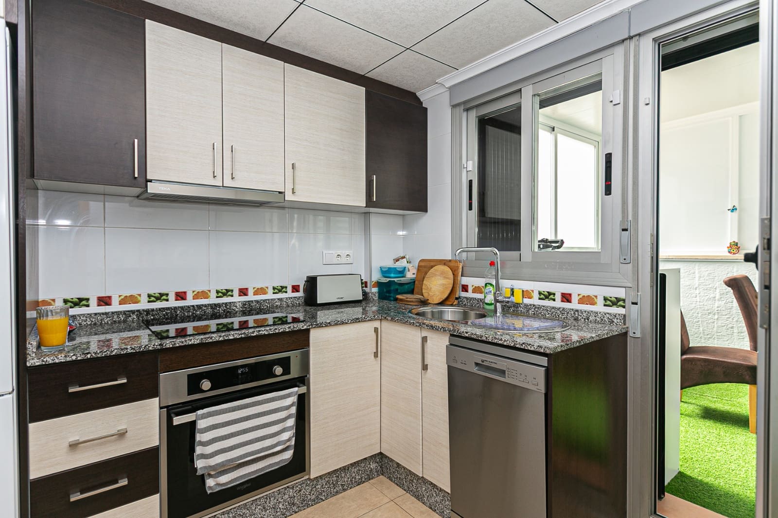 3 sypialnia Dom na sprzedaż w Guardamar del Segura z basenem garażem - 250 000 € (Ref: 9360369)