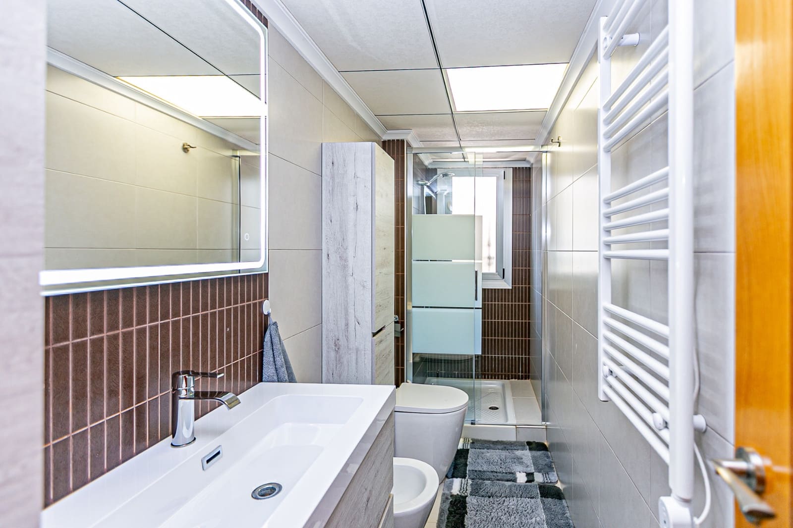 3 sypialnia Dom na sprzedaż w Guardamar del Segura z basenem garażem - 250 000 € (Ref: 9360369)