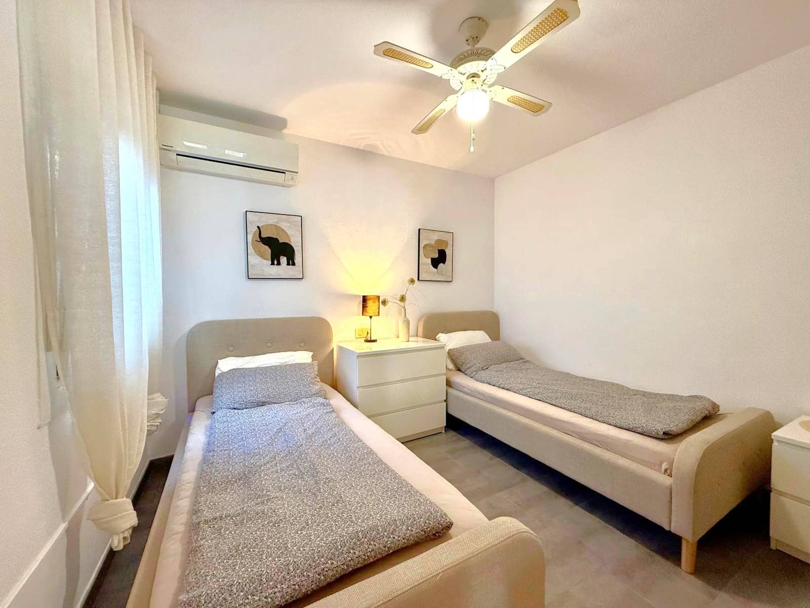 3 bedroom Townhouse for sale in Villamartin with pool - € 319,000 (Ref: 9360375)