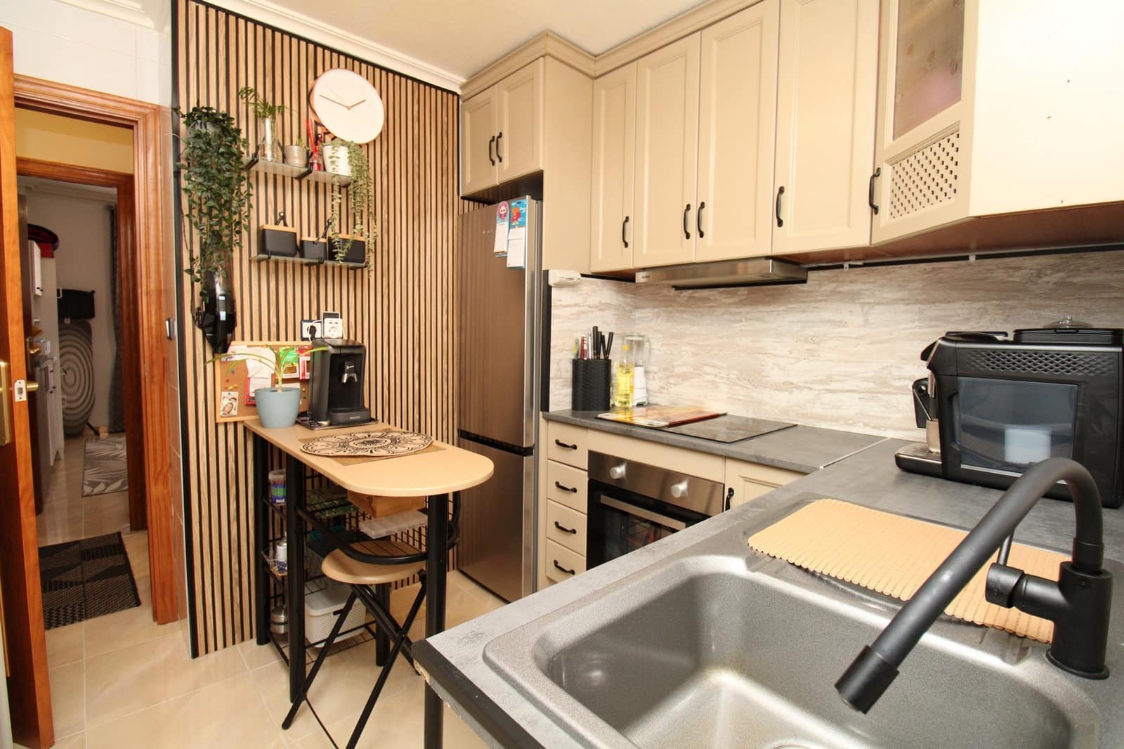 Casa de 4 habitaciones en San Miguel de Salinas en venta con piscina - 239.995 € (Ref: 9360376)