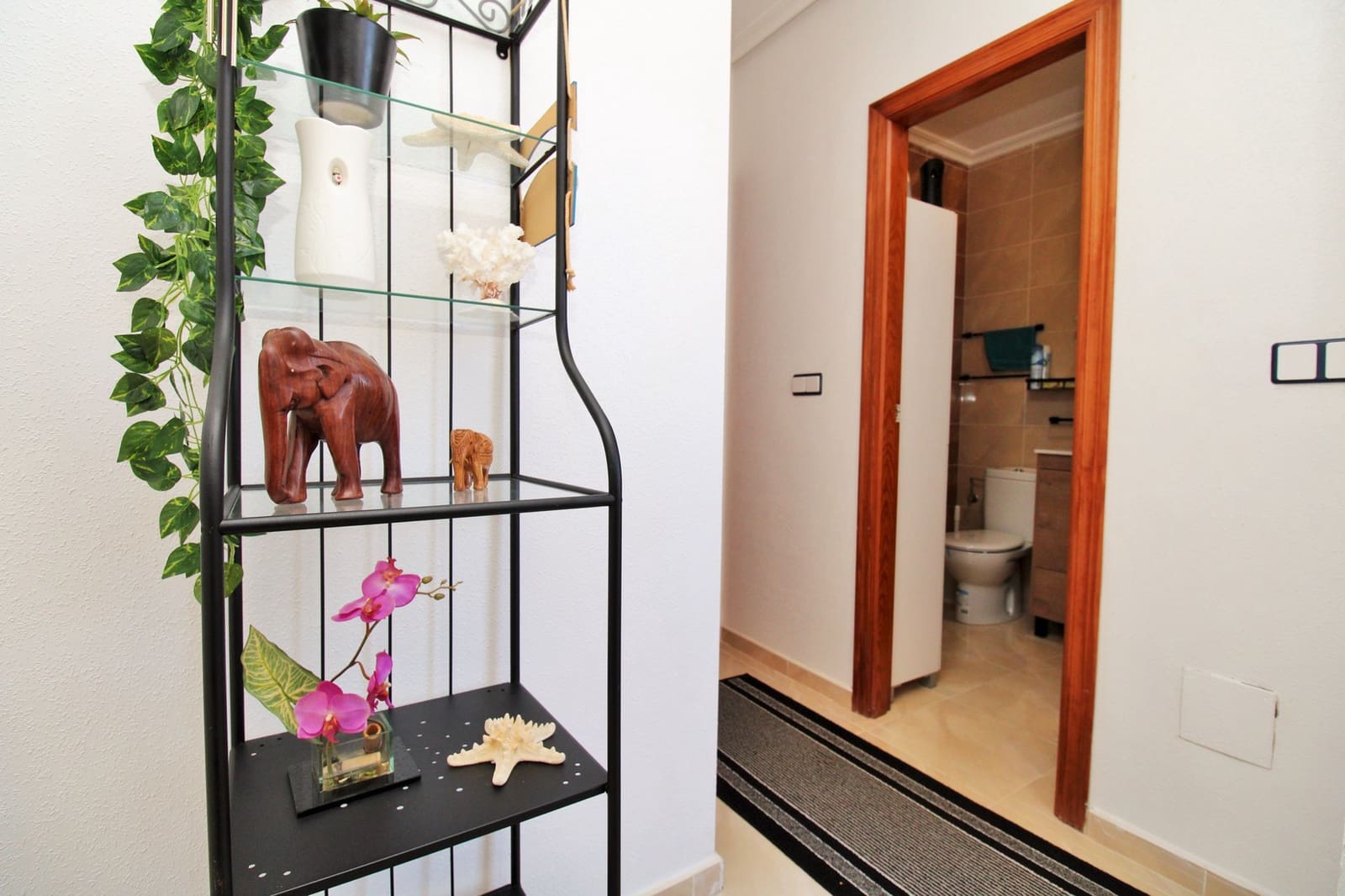 Casa de 4 habitaciones en San Miguel de Salinas en venta con piscina - 239.995 € (Ref: 9360376)