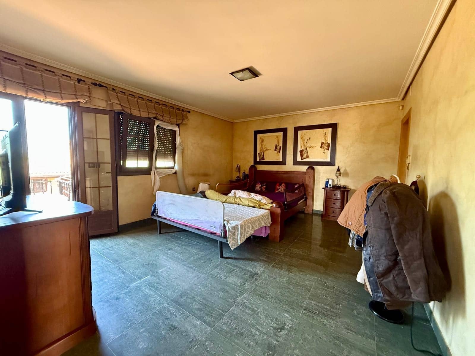 5 sypialnia Willa na sprzedaż w San Miguel de Salinas z basenem garażem - 675 000 € (Ref: 9360381)