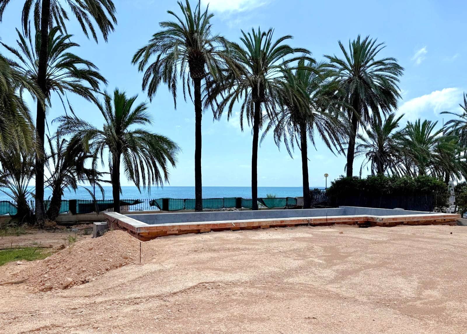 Villa for sale in Orihuela Costa with pool - € 2,750,000 (Ref: 9360385)
