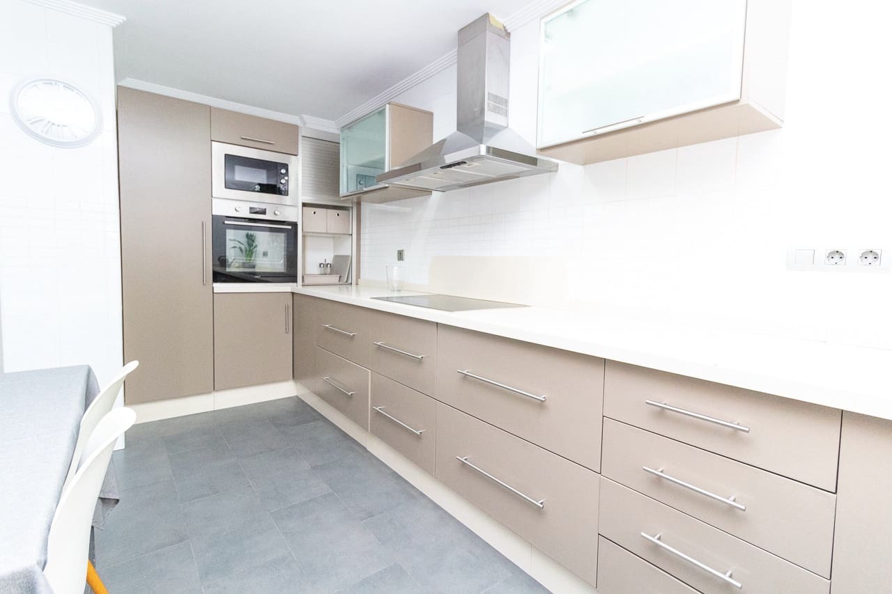 3 soverom Penthouse til salgs i Torrevieja med svømmebasseng - € 395 000 (Ref: 9383628)