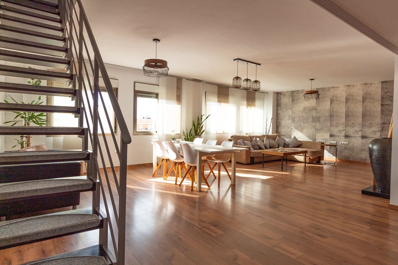 3 soverom Penthouse til salgs i Torrevieja med svømmebasseng - € 395 000 (Ref: 9383628)