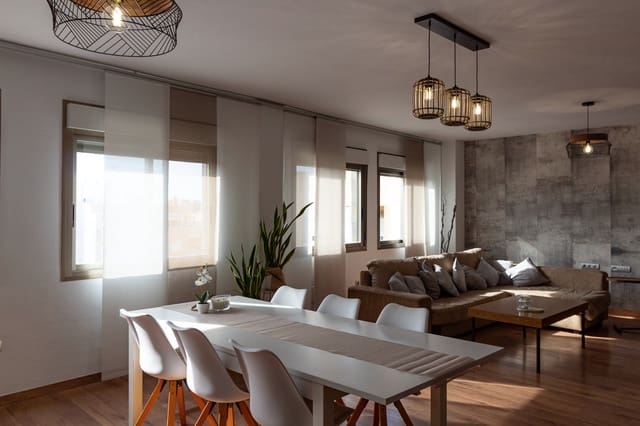 3 soverom Penthouse til salgs i Playa de los Locos, Torrevieja med svømmebasseng - € 395 000 (Ref: 9383628)